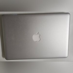 APPLE LAPTOP MACBOOK PRO 13" A1278 Mid-2010 Intel 2 DUO PROCESSOR 2.4GHZ WORKS